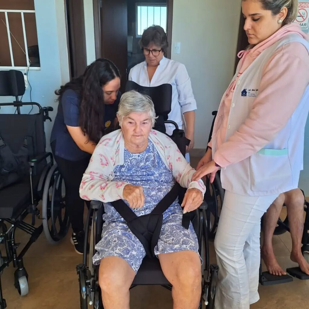 Pode ser uma imagem de hospital