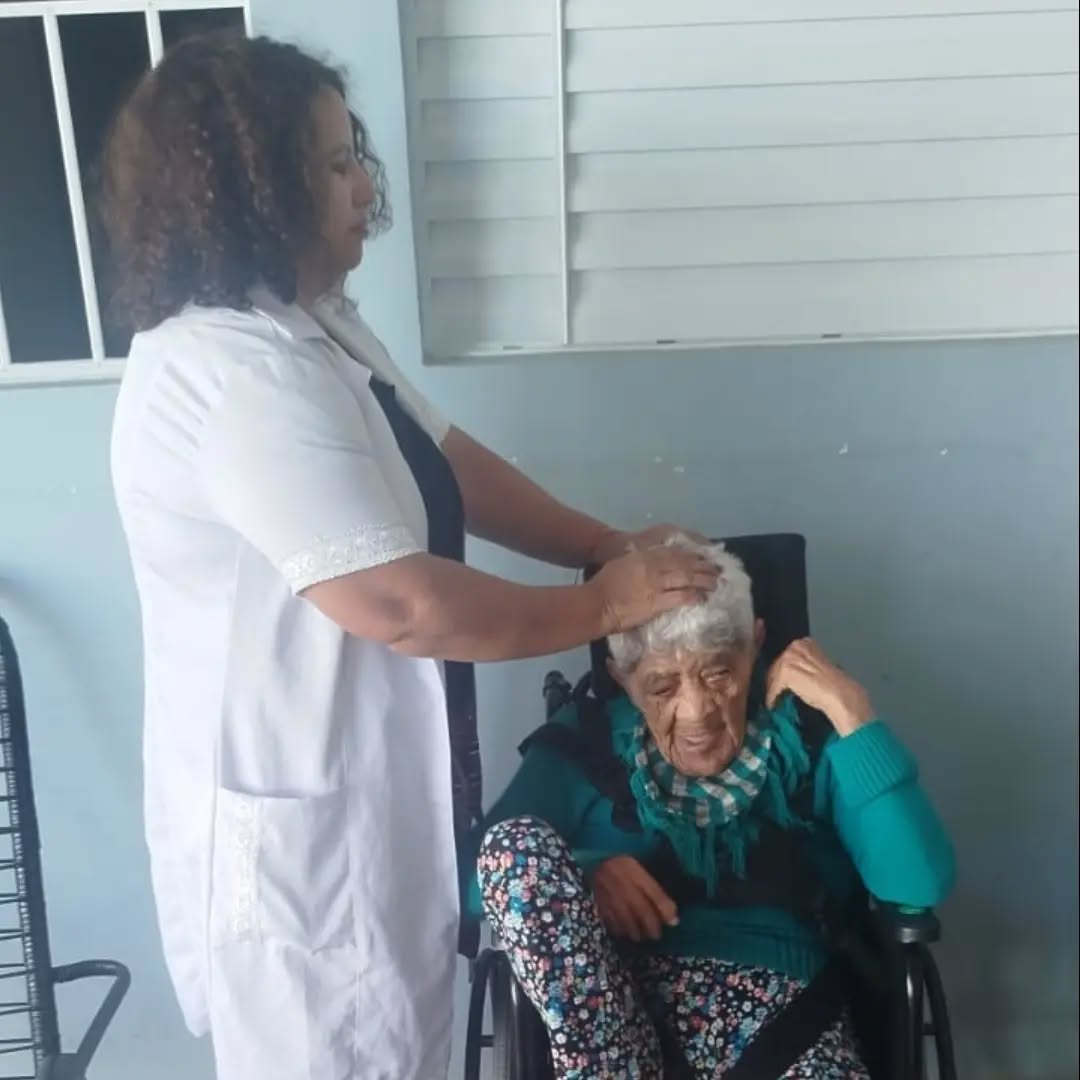 Pode ser uma imagem de hospital